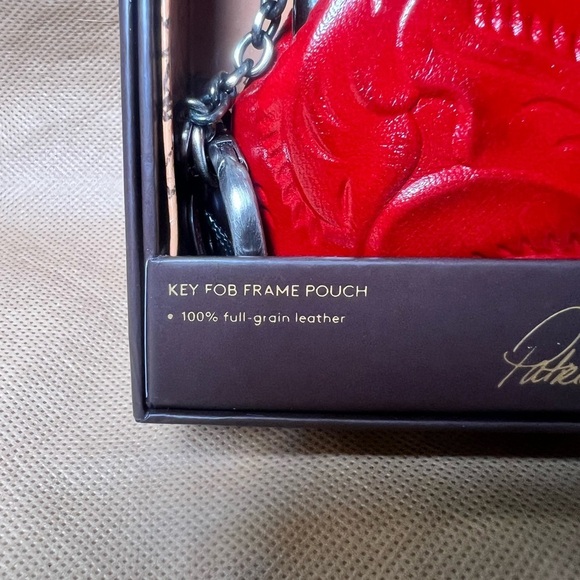 ♥️NWT Patricia Nash Leather Borse Coin Purse in Gift Box- Red Tooled - Picture 5 of 7